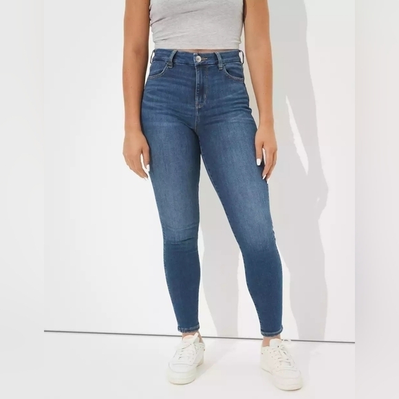 American Eagle Curvy Hi-Rise Skinny  Jeans - Picture 4 of 13